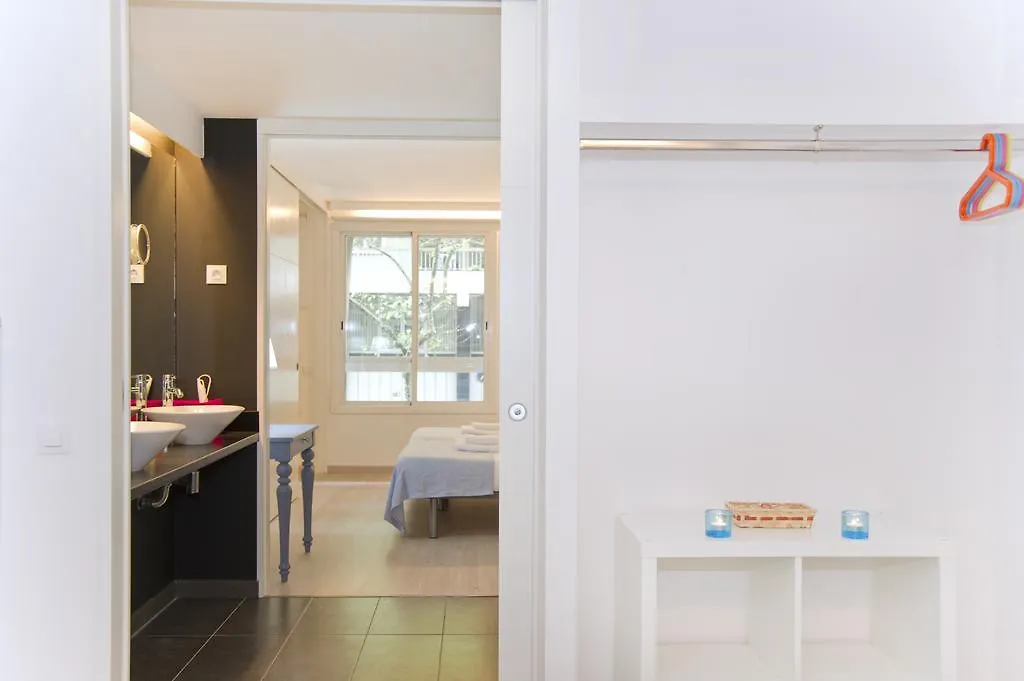 Montaber Apartments - Sagrada Familia Βαρκελώνη Ισπανία